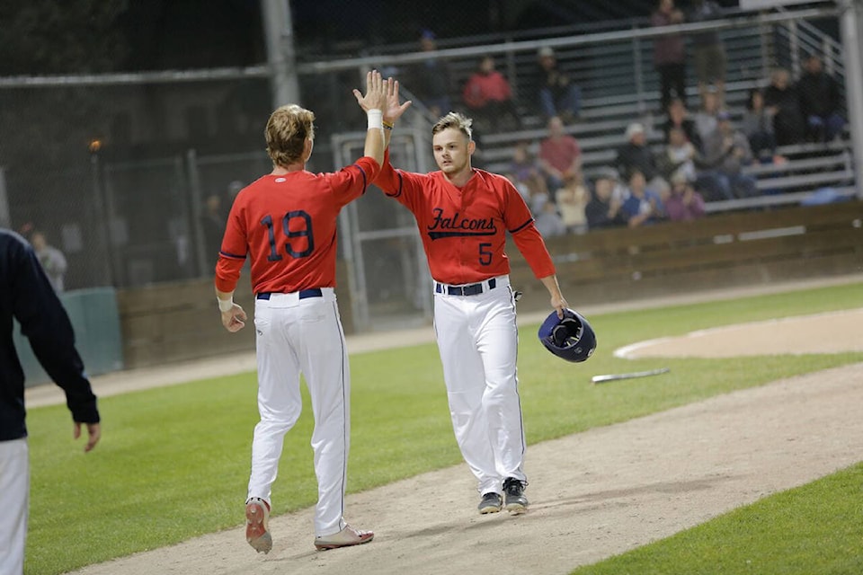 12151990_web1_180602-KCN-falcons-high-five