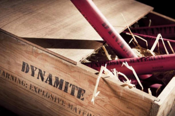 12416532_web1_180620-KCN-Dynamite