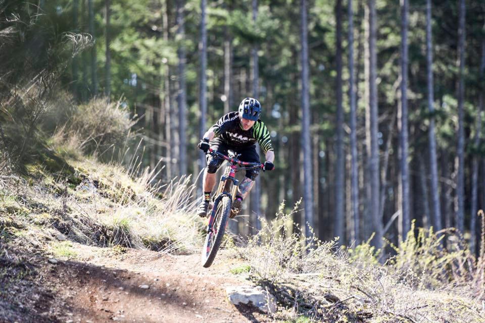 12428829_web1_180404-GNG-BearMountainBike2