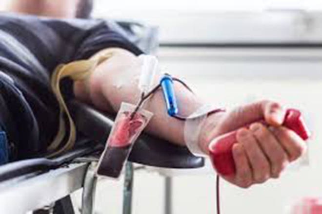 12439976_web1_180622-KCN-blood-donor
