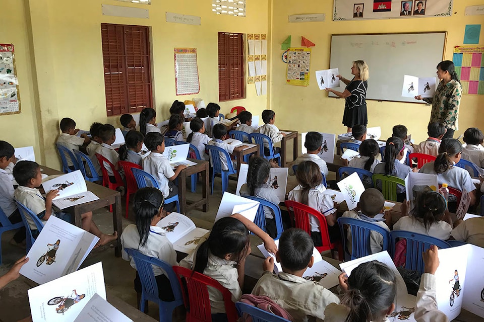 12700236_web1_copy_180713-KCN-cambodian-school-1