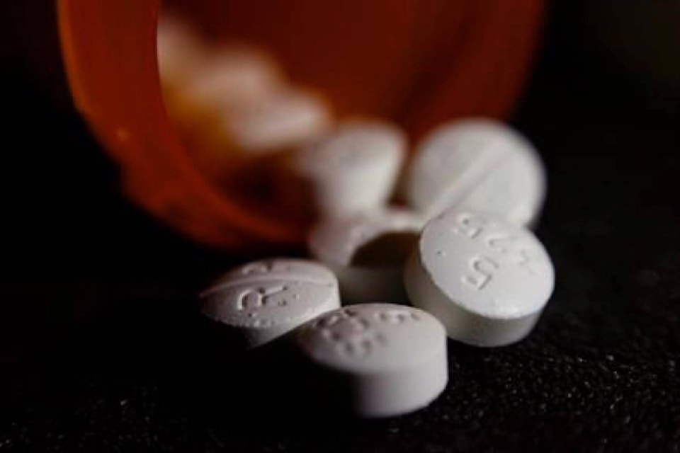 13817777_web1_180810-RDA-Doctors-nudged-by-overdose-letter-prescribe-fewer-opioids_1