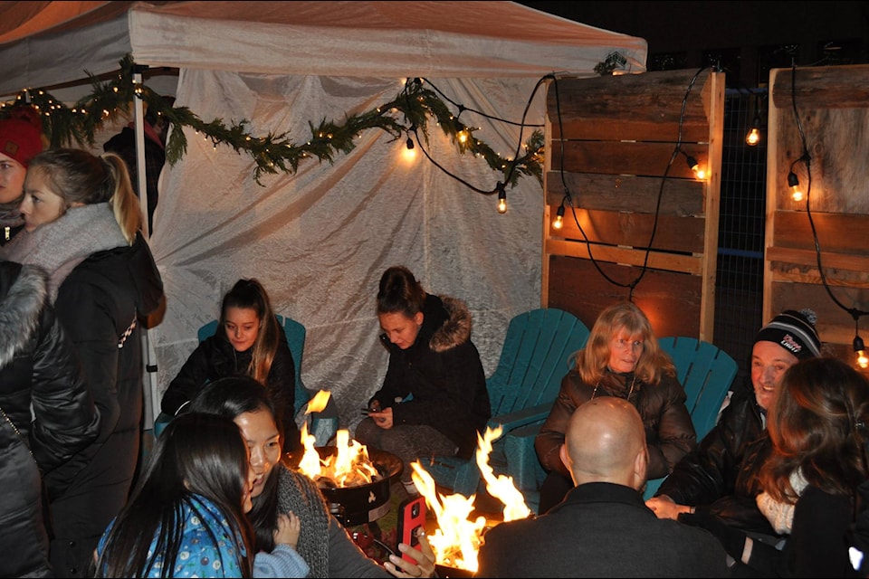 Fun, friends, and fire at the market. Photo: Mackenzie Britton/Capital News