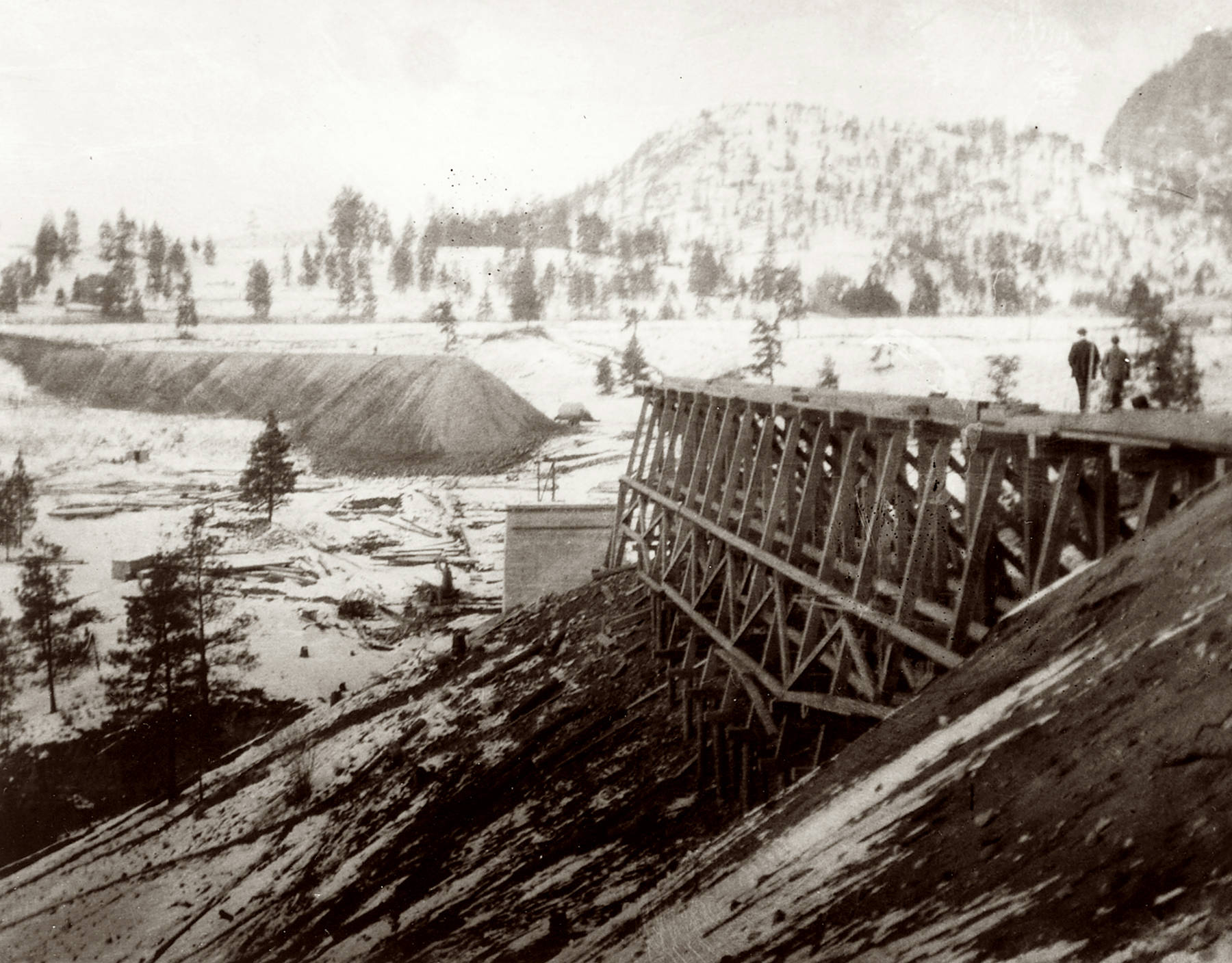 14698143_web1_181213-SUM-S-Trestle-work_3