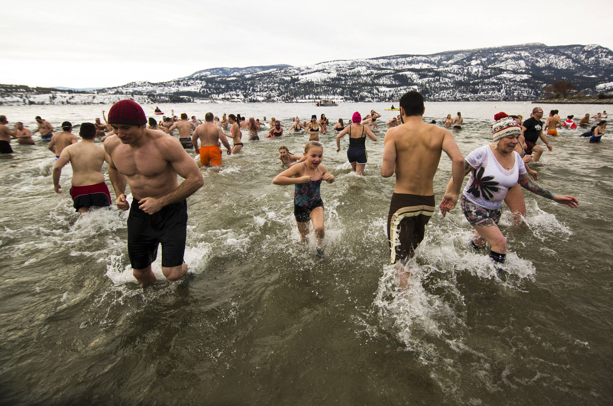 14991033_web1_190101-KCN-MTiel-PolarDip20