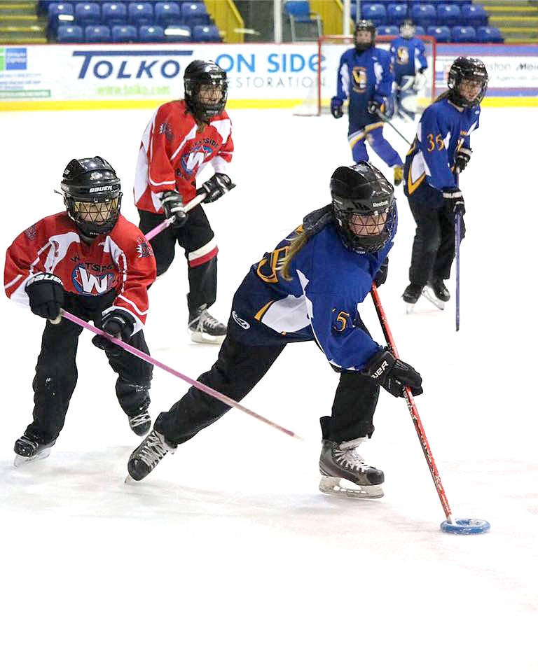 15259763_web1_190125-VMS-ringette1