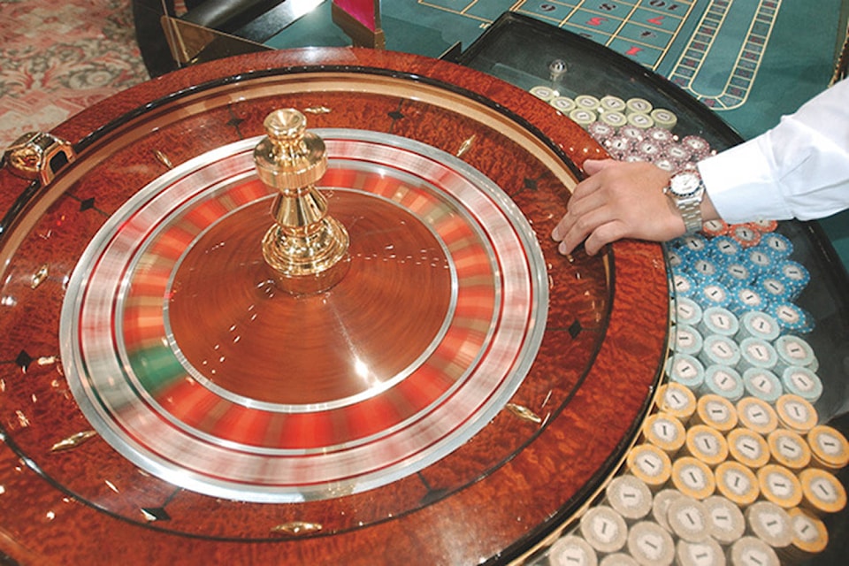 16326821_web1_casino_wheel
