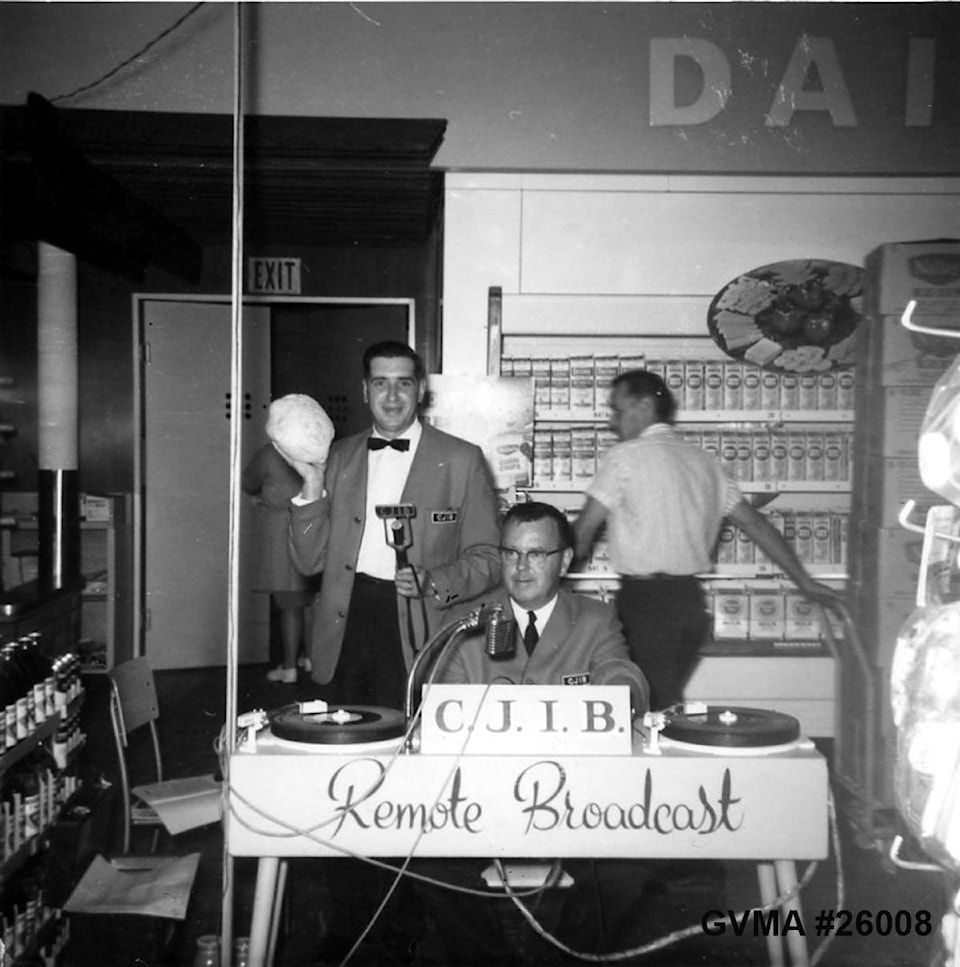 16537496_web1_190424-VMS-historypic