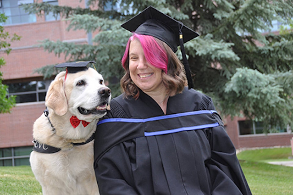 17176103_web1_190606-KCN-blind-students