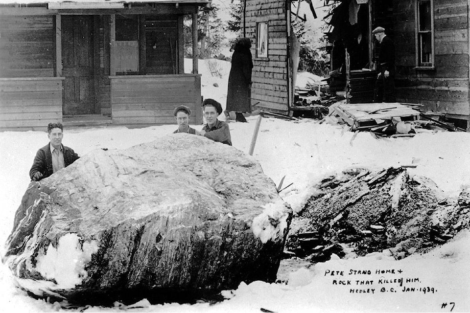 17578655_web1_190704-BPD-oldphotos
