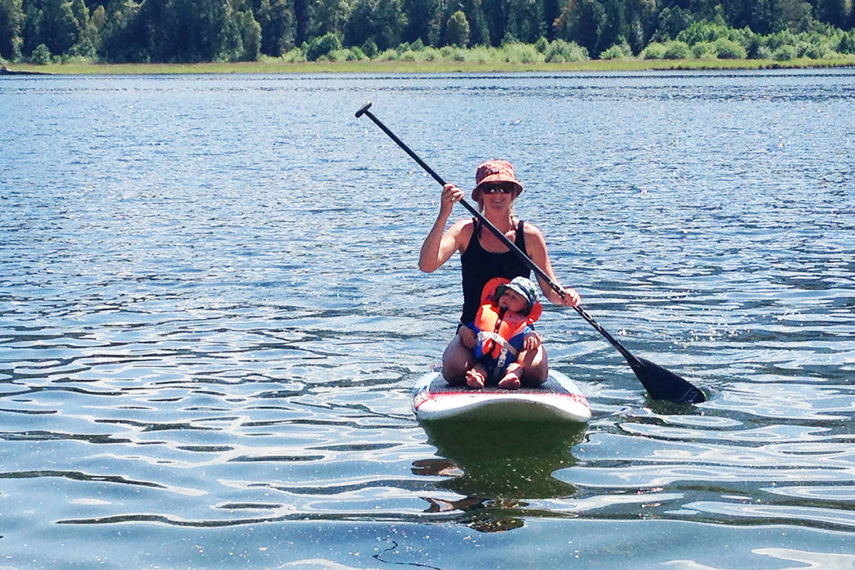 17584095_web1_Impress-SugarLake-mar-paddleboard