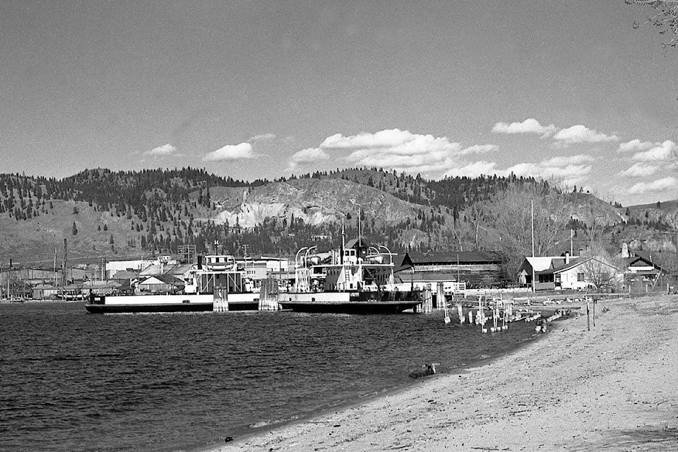 17650828_web1_190710-BPD-oldphotos