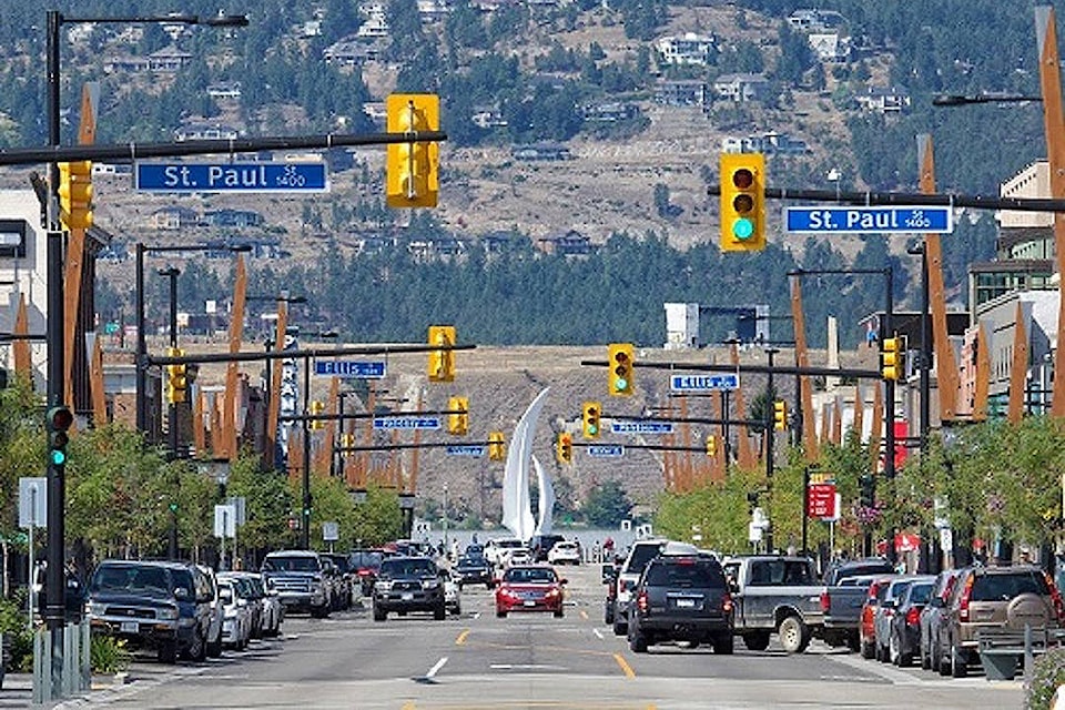 17716768_web1_copy_181107-downtown-kelowna-parking-bernard