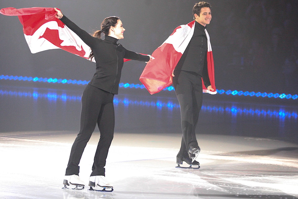 18584533_web1_181017-RDA-Skating-Virtue-Moir-Thanks