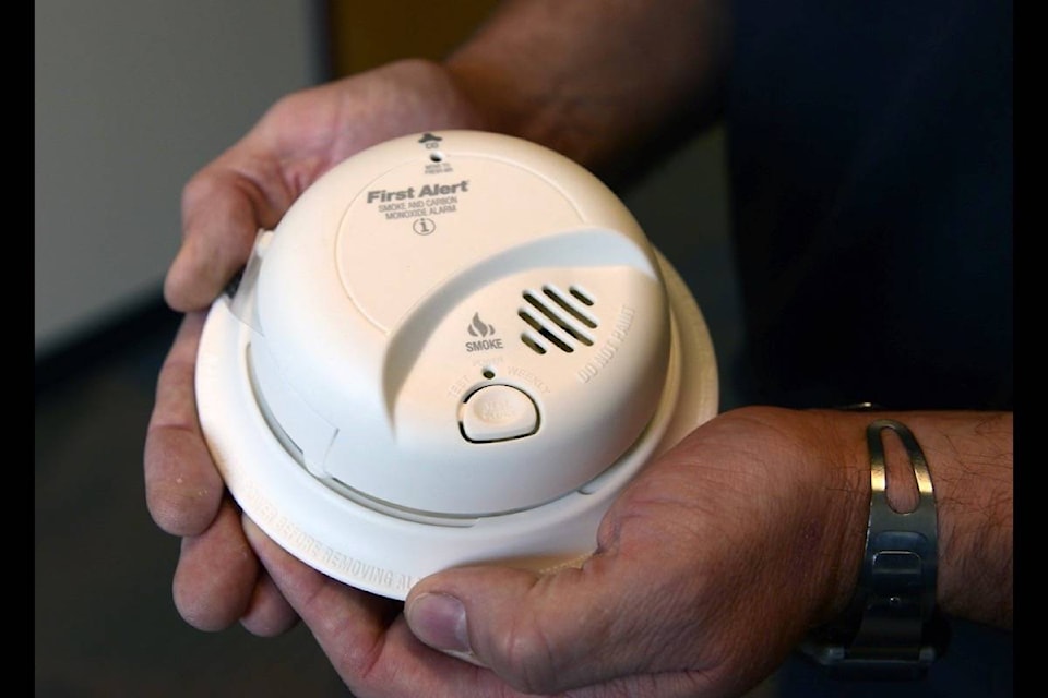 18659068_web1_170928-CVR-SmokeAlarm