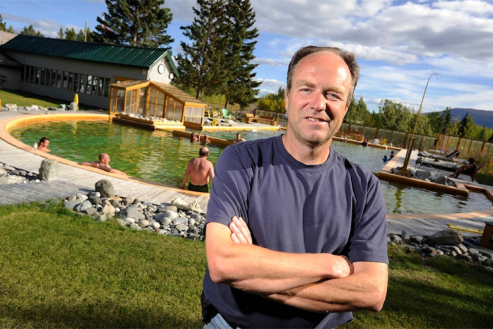 18933916_web1_HOTSPRINGS006wb