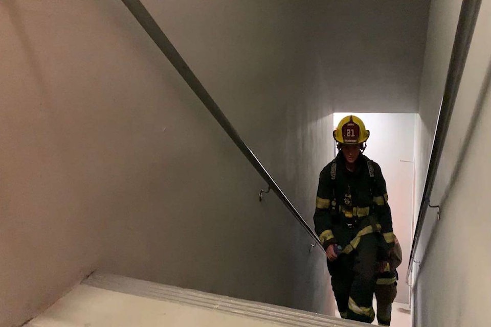 19228950_web1_firefighter-climb