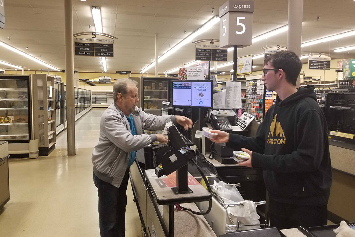 19523413_web1_191127-VMS-safeway3