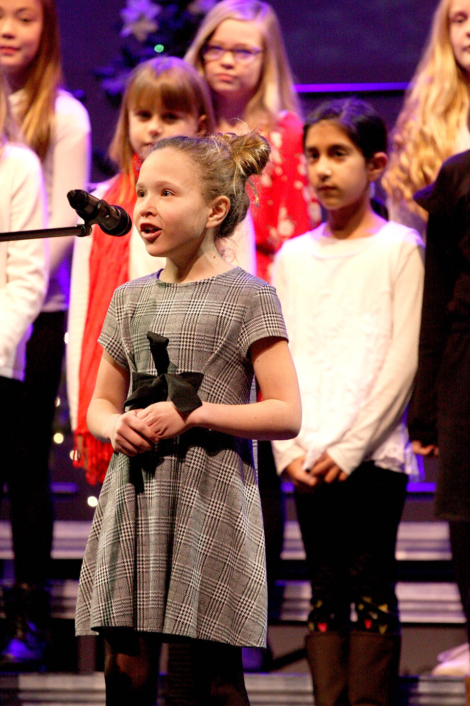 19617858_web1_181207-VMS-carolfest2