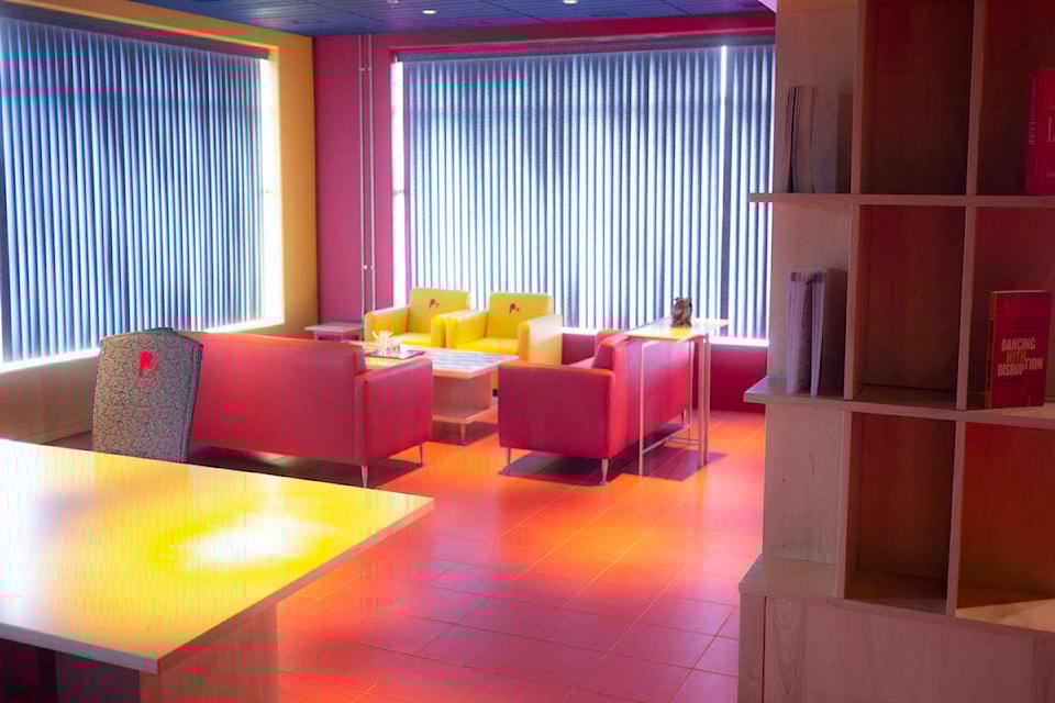 20762633_web1_200304-KCN-Big-Bear-Office-Space-KEYwWORD_1