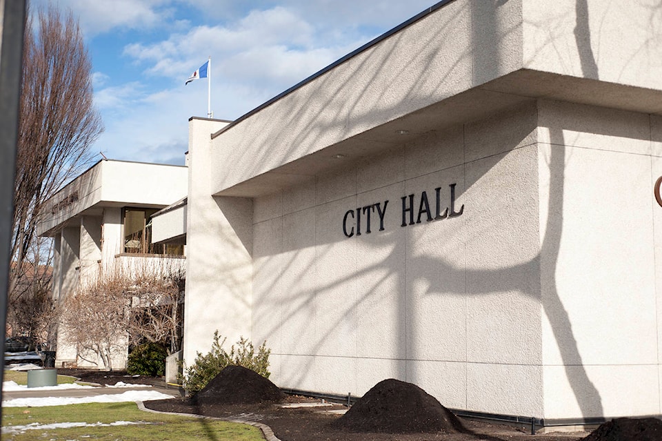 20772870_web1_KelownaCityHall2