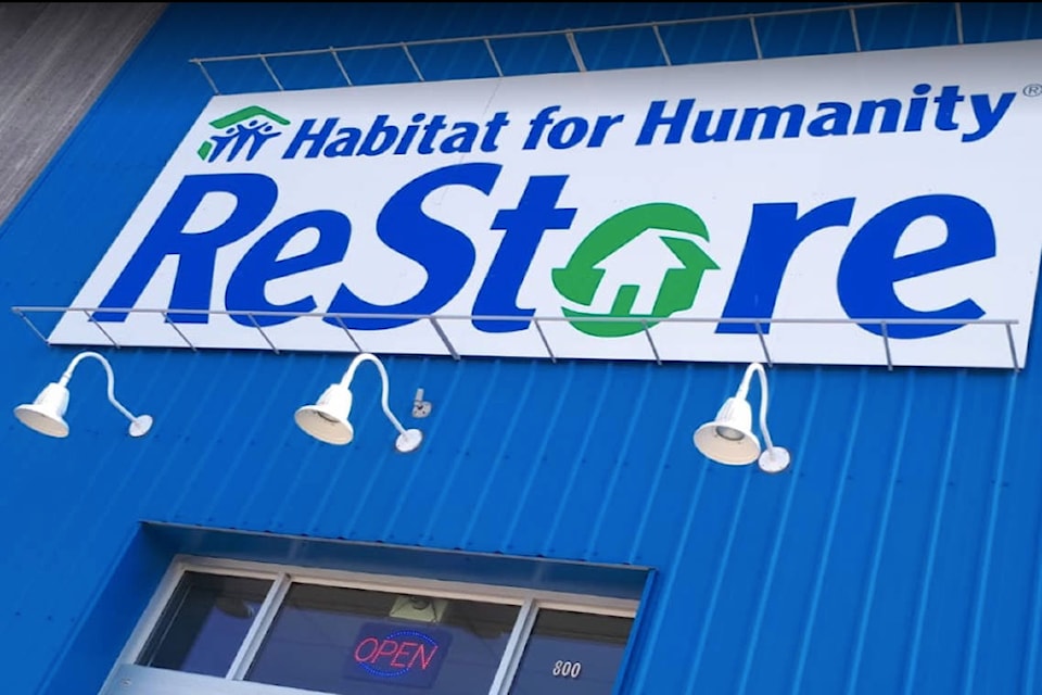 21565318_web1_200521-VMS-Habitat-reopens-ReStore_1