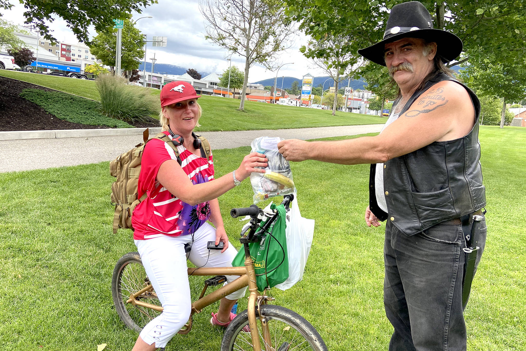 22014966_web1_copy_200709-VMS-food-giveaway-homeless_1