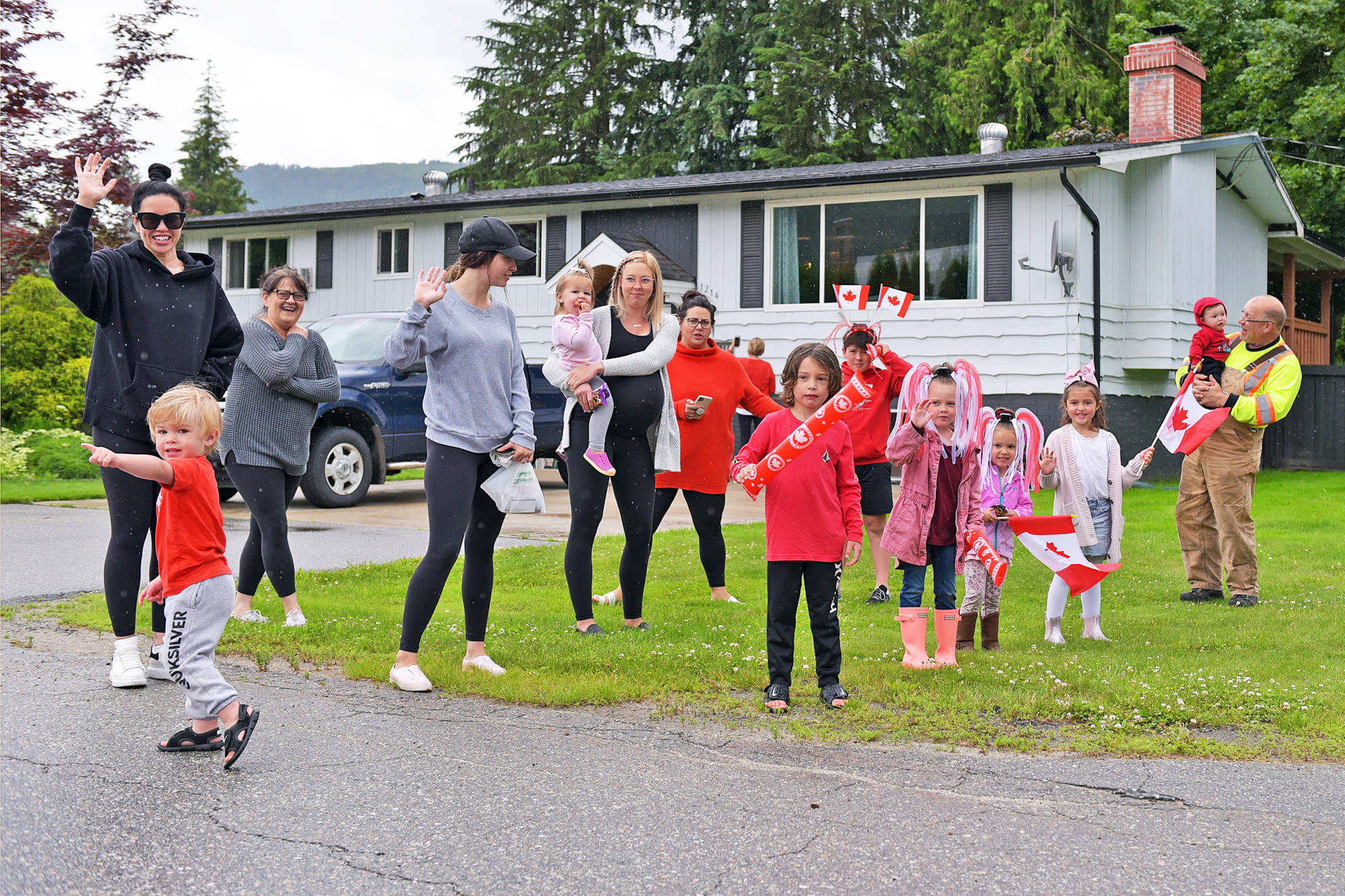 22015404_web1_200709-EVN-Canada-Day-parade-2020_3