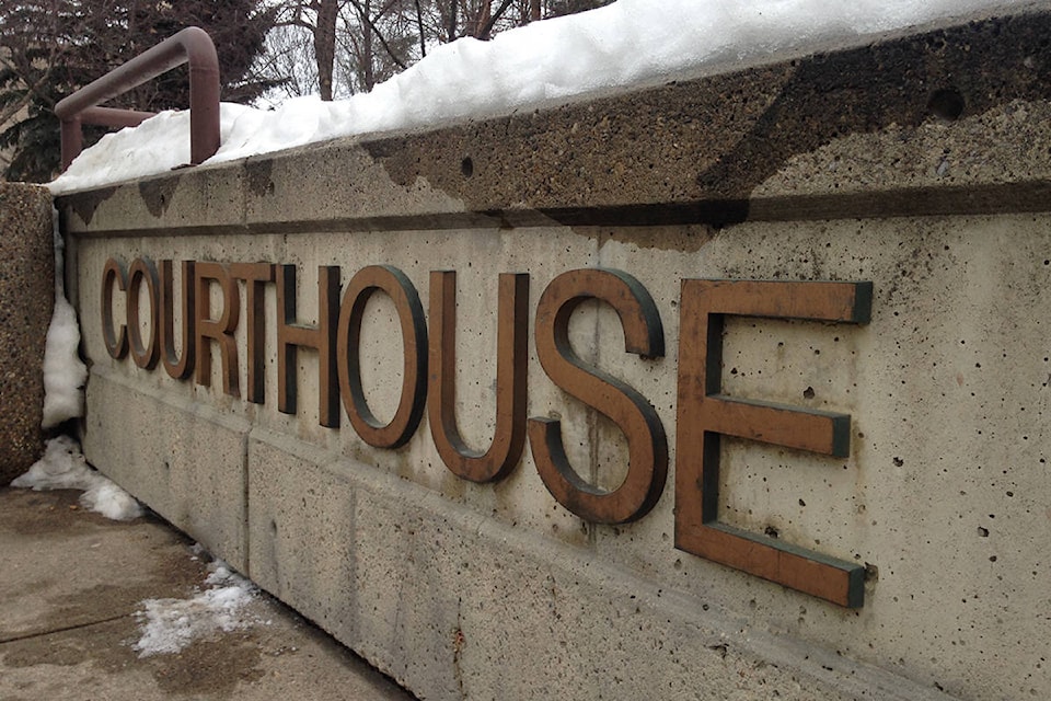 22421832_web1_courthouse-sign-stock-winter