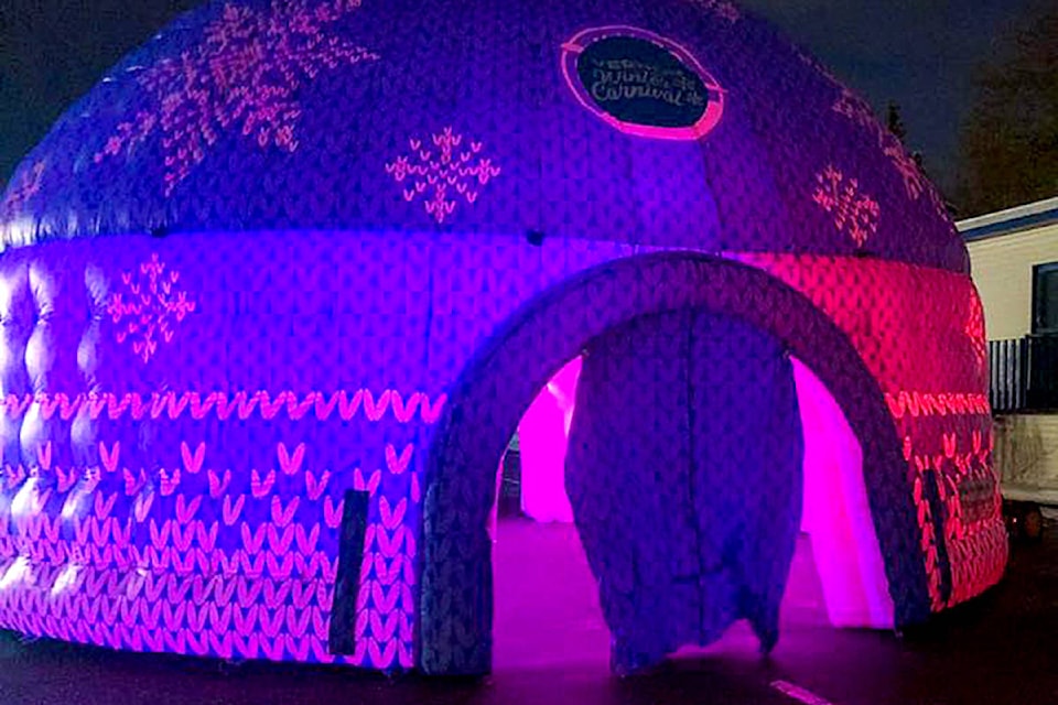 23432291_web1_201127-VMS-carnival-igloo_1