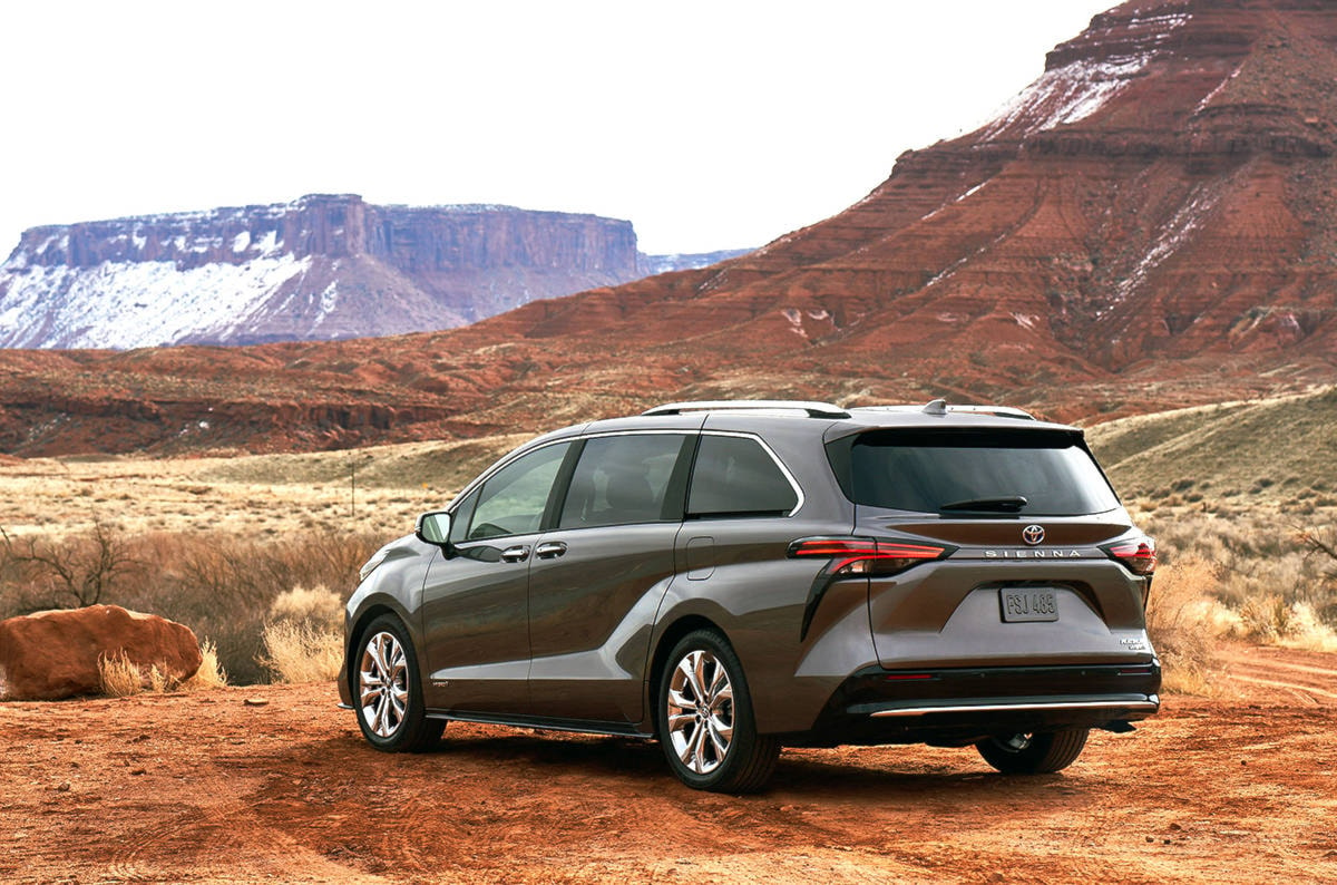 2021 Toyota Sienna: Hybrid only? A bold (and fuel-efficient) move