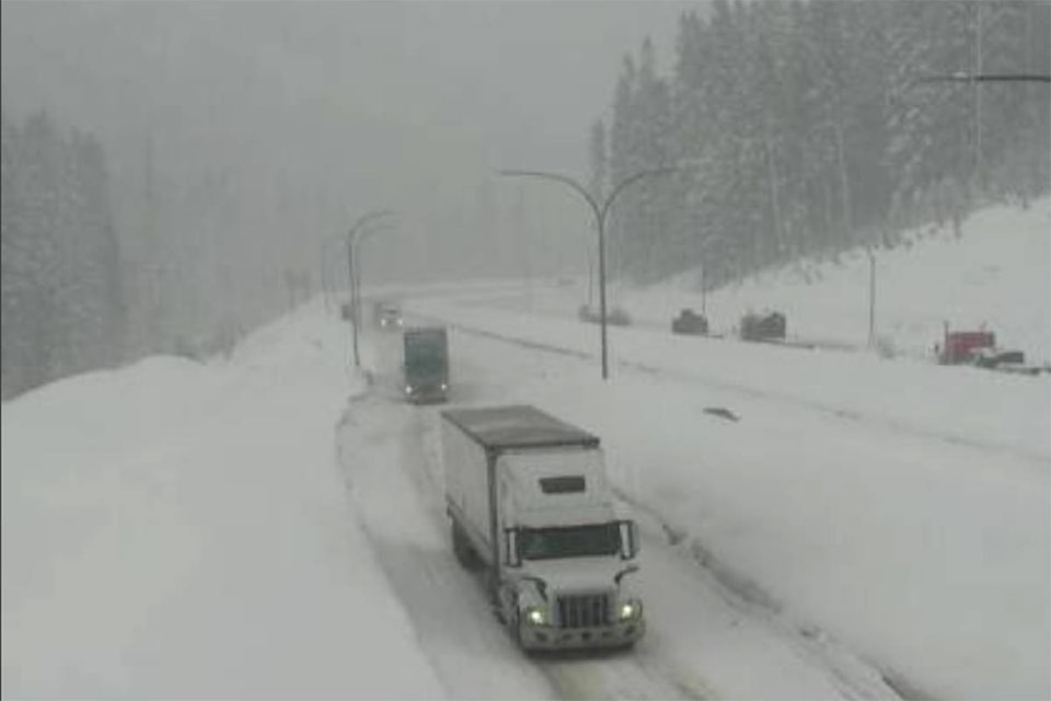 24340067_web1_210304-KCN-winterwarninghwy5-coquihalla_1