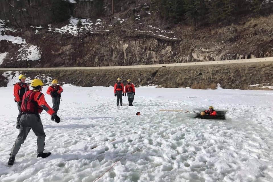 24377796_web1_210303-PWN-IceRescues_1