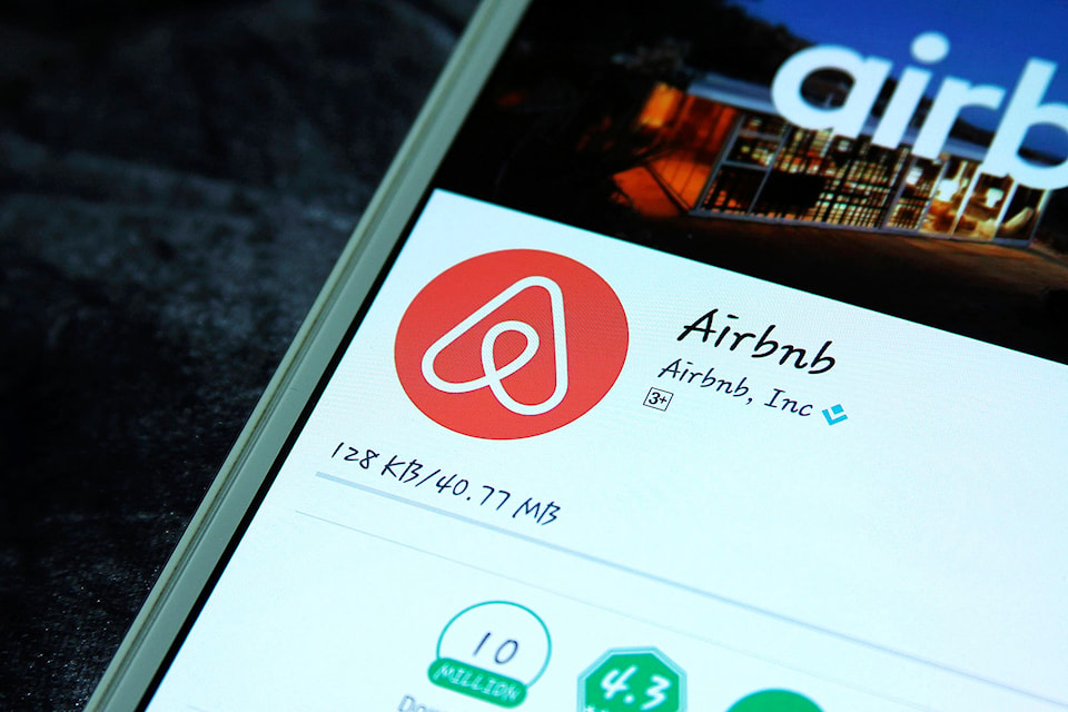 24553993_web1_AIRBNB-Prt