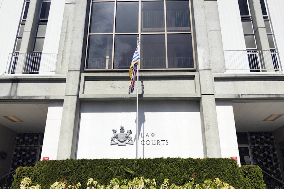 24718879_web1_190603-VNE-Court-6