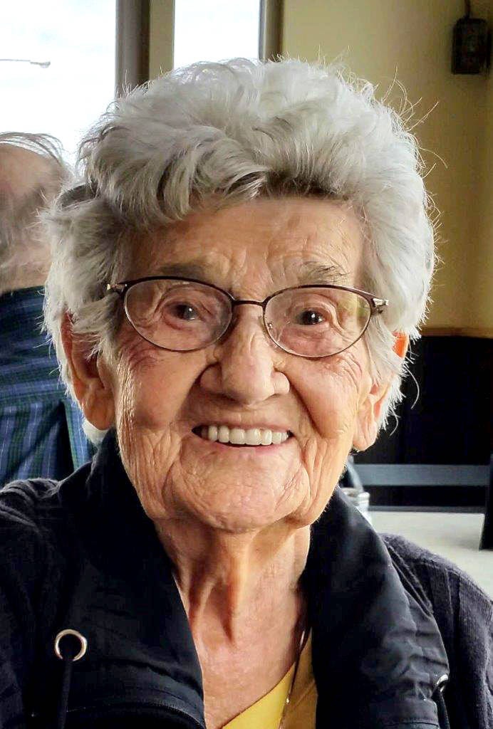 What to buy a 99 year old deals woman