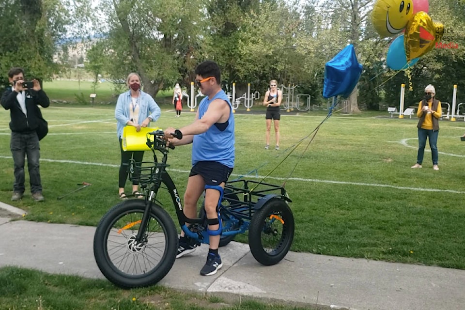 25166244_web1_210513-KCN-PHILGETSBIKE-Mangetsebike_1