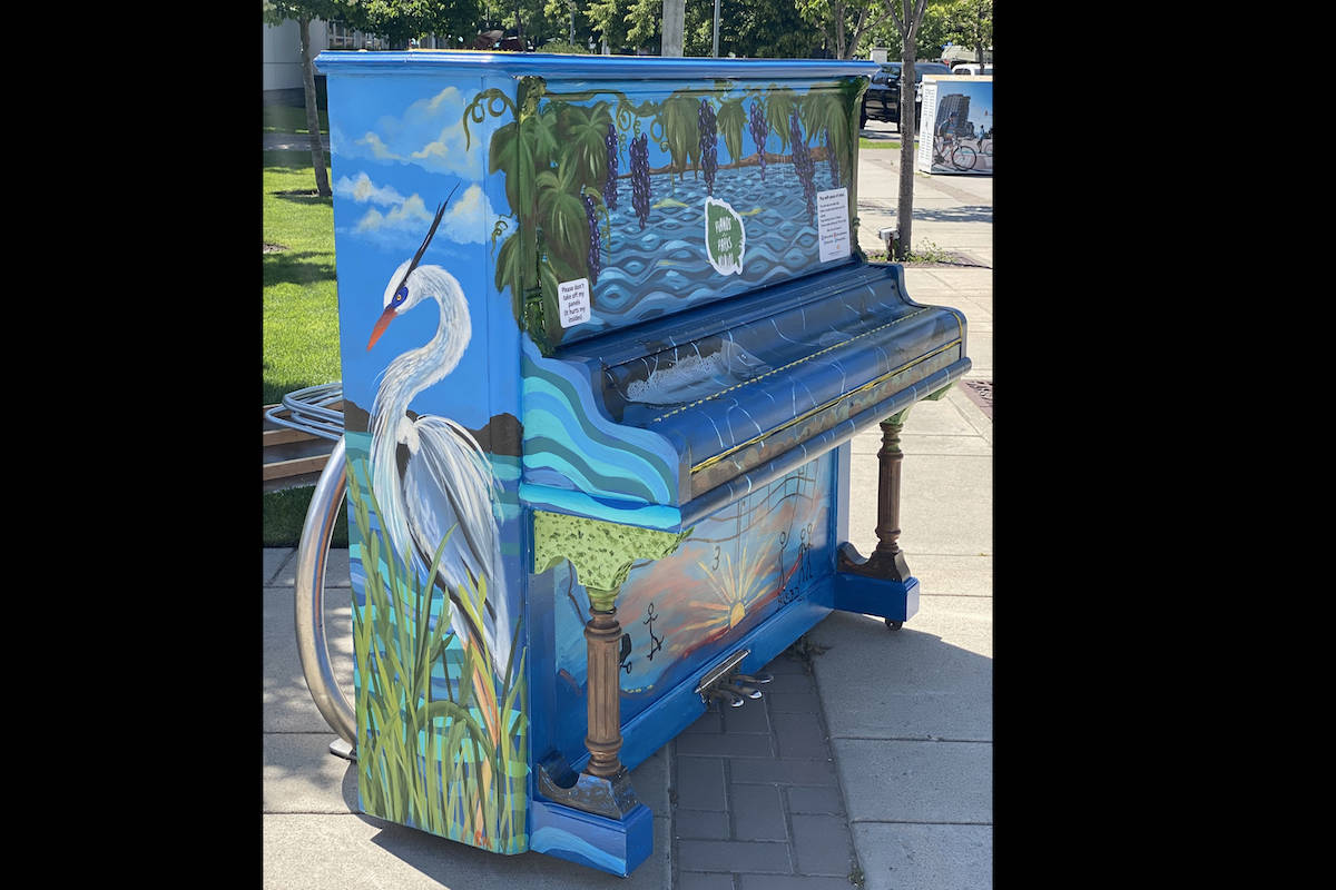 Painted grand piano hotsell