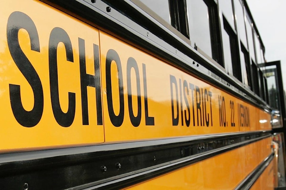 25642378_web1_170405-VMS-M-school_bus