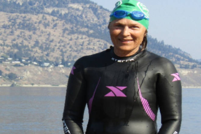 25725762_web1_210708-KCN-GrandmaLakeSwim_1