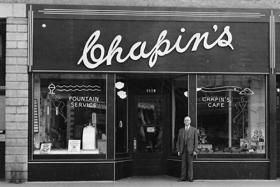 25738943_web1_210708-KCN-historic-phot_1