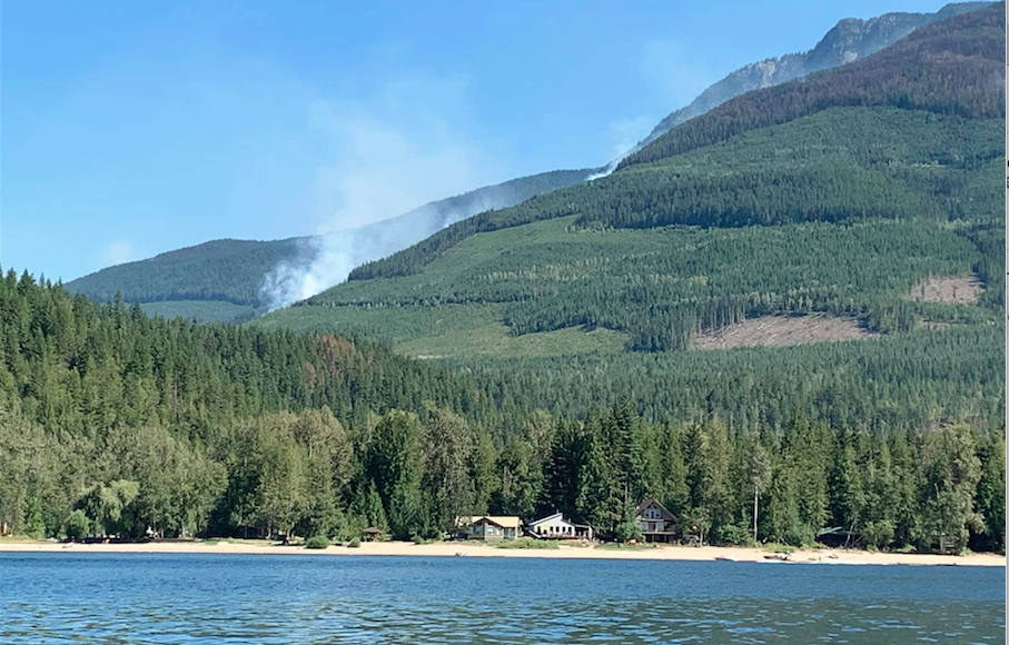 Wind flares up smoke on Bunting wildfire near Lumby Kelowna Capital News
