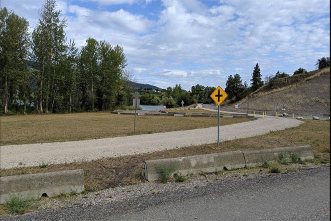 26158032_web1_210812-WIN-oyama-boat-launch-OYAMA_1