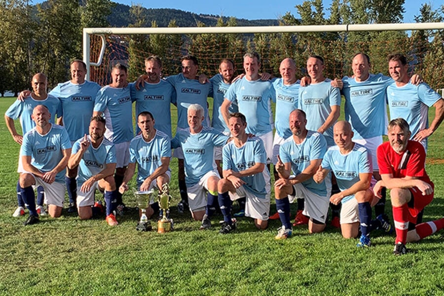 26896795_web1_211028-VMS-soccer-okanagan-KALTIRESOCCER_1