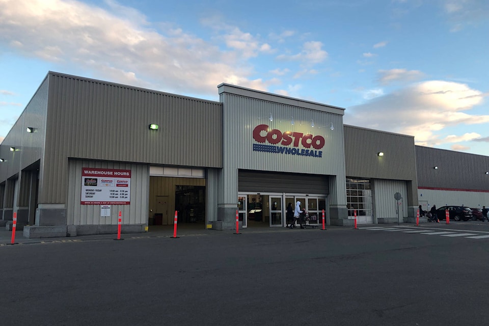 27442242_web1_costcoshot