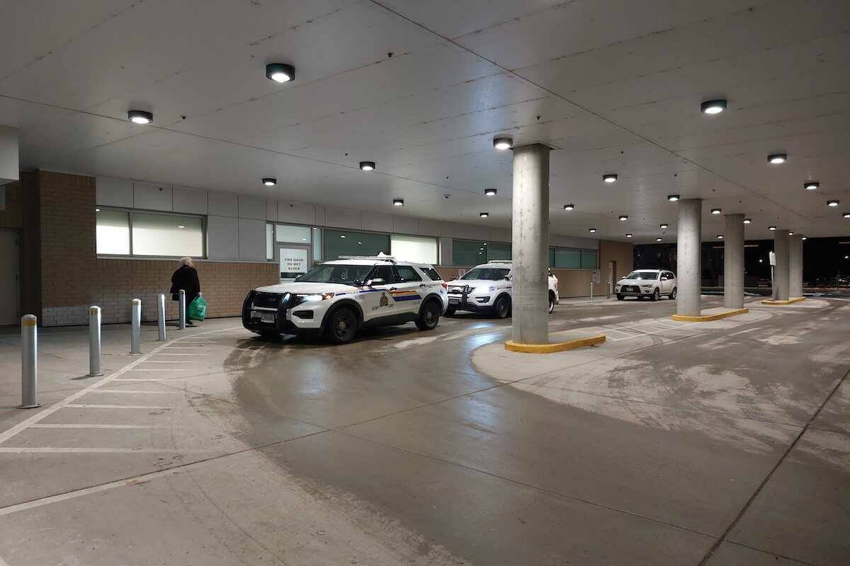 RCMP at KGH, Dec. 20. (Jacqueline Gelineau)