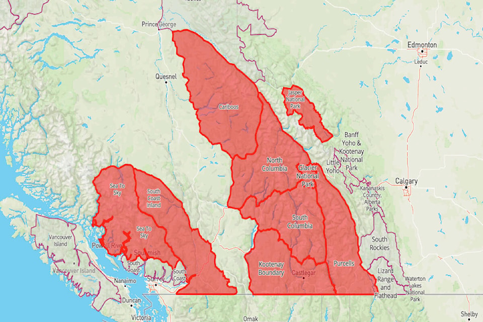 28121234_web1_220217-RTR-avalanche-warning-map_1