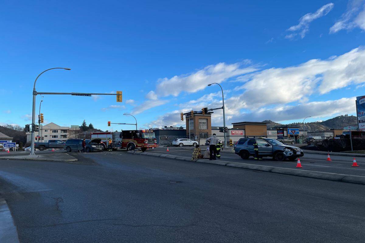 Vehicle involved in accident at Harvey and Burtch avenues (Photo/Jordy Cunningham)