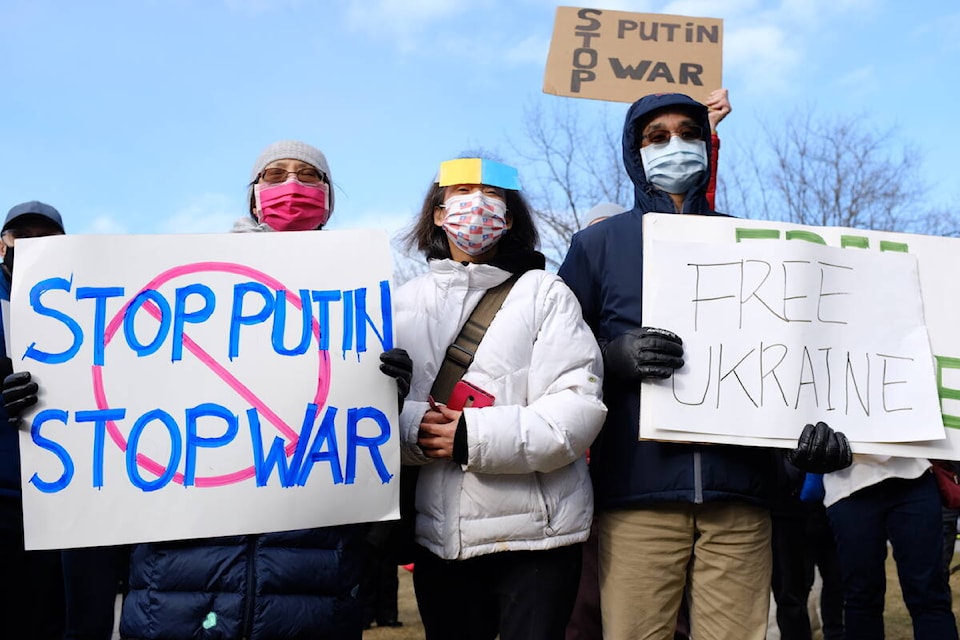 28304435_web1_20220303-KCN-georgia-russia-taiwan-protest-photo_2