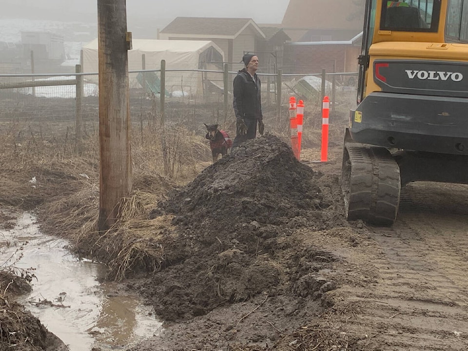 28362341_web1_220310-KCN-road-flooding-NEWS_2